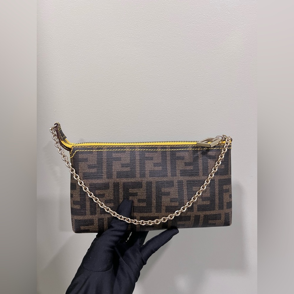 Auth❤️‍🔥Vintage Fendi baguette bag - Picture 13 of 15